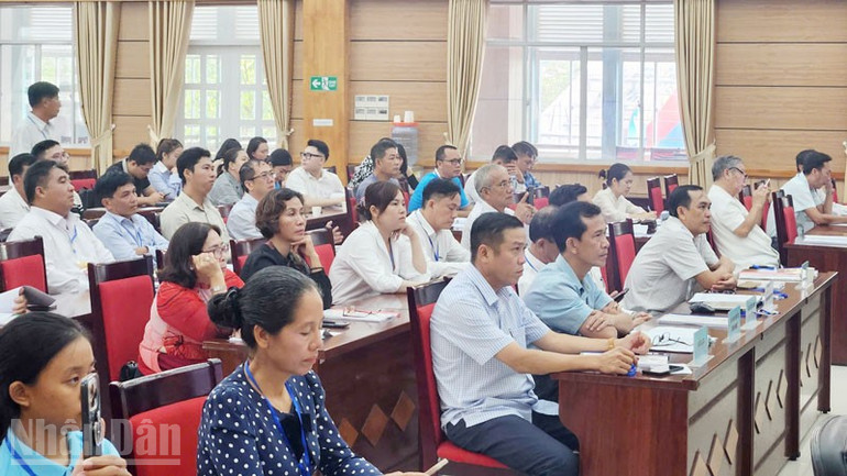 Các đại biểu tham dự hội thảo. ndo_bl_4.jpg