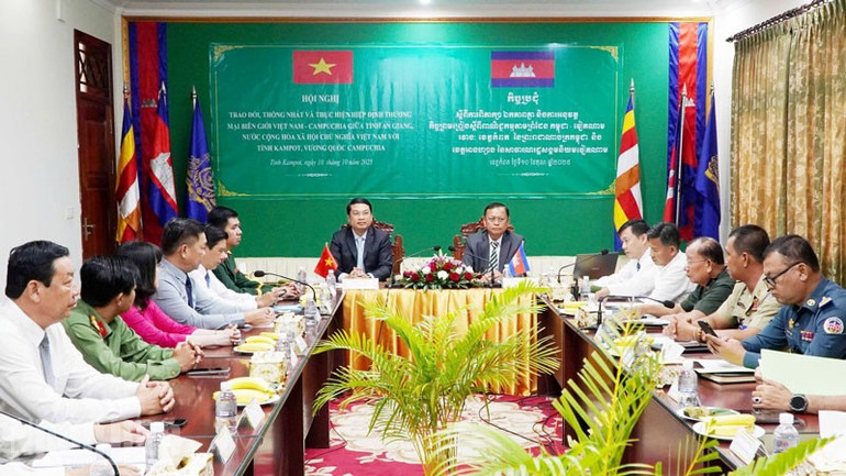 Quang cảnh hội nghị. ndo_bl_2-8675.jpg