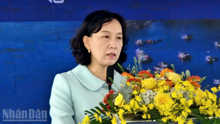 Phó Chủ tịch Ủy ban nhân dân tỉnh An Giang Nguyễn Thị Minh Thúy phát biểu. ndo_bl_4.jpg
