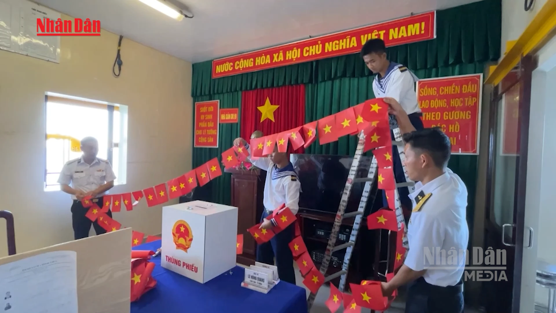 Video bầu cử trên thềm lục địa phía Nam: Công dân hải đảo thực hiện quyền lợi