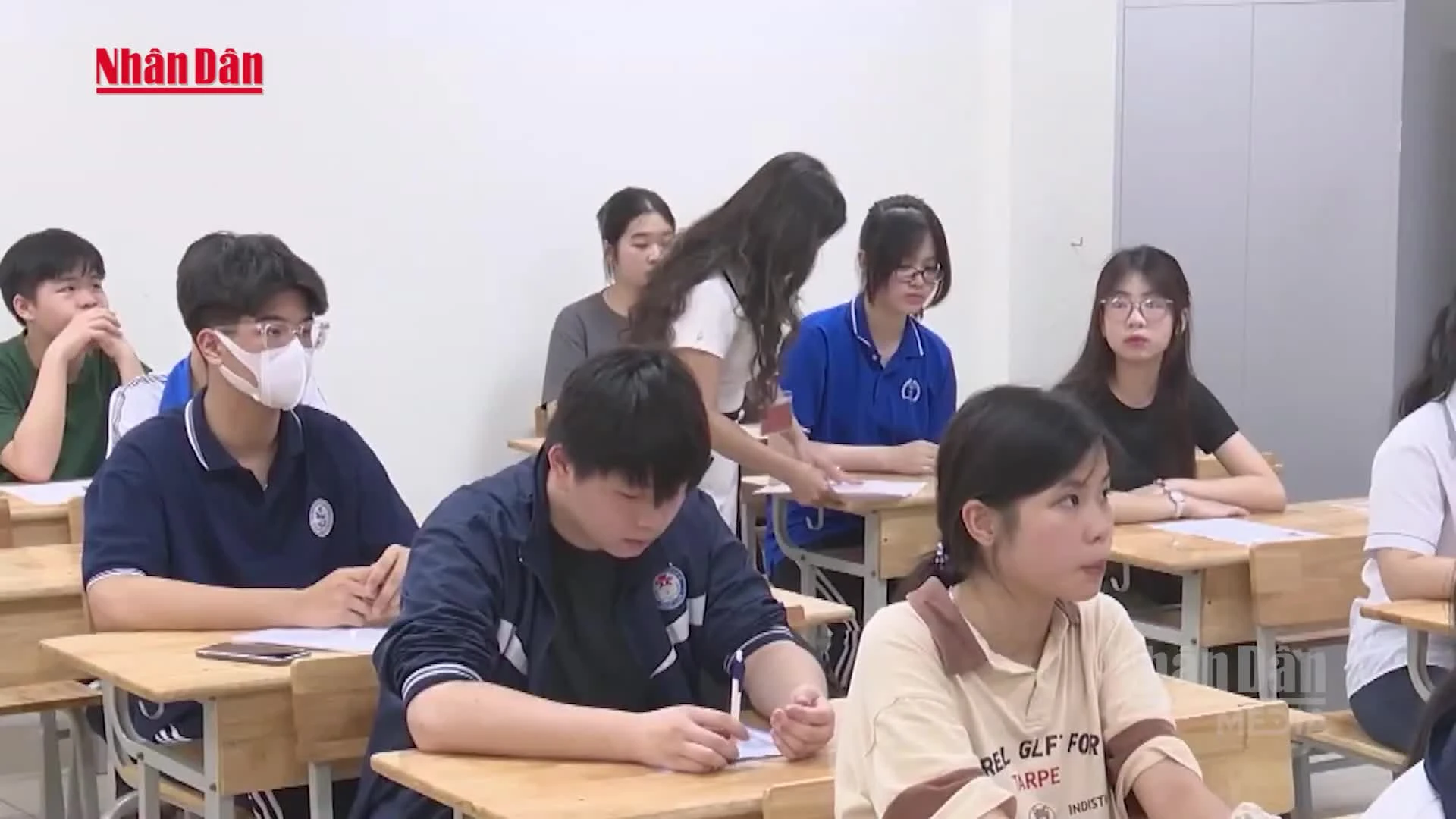 Gần 130.000 học sinh Hà Nội đăng ký dự thi vào lớp 10 năm học 2026-2027