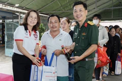 Với tổng kinh phí hỗ trợ từ Tập đoàn SCG trị giá 105 triệu đồng, chương trình mang đến nhu yếu phẩm thiết yếu cho các hộ dân nhân dịp đón Tết Bính Ngọ 2026.