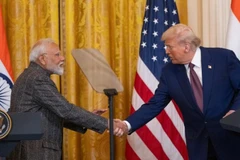 Tổng thống Mỹ Donald Trump và Thủ tướng Ấn Độ Narendra Modi tại cuộc gặp ở Nhà Trắng, Washington, DC, ngày 13/2/2025. (Ảnh: XINHUA)