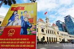 Thành phố Hồ Chí Minh được trang hoàng rực rỡ cờ Tổ quốc, băng-rôn, pa-nô, áp-phích tuyên truyền chào mừng cuộc bầu cử đại biểu Quốc hội khóa XVI và đại biểu Hội đồng nhân dân các cấp nhiệm kỳ 2026-2031.