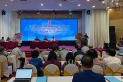 Hội thảo tổng kết văn học Việt Nam sau năm 1975 đã đặt ra yêu cầu về trách nhiệm của người viết trước sự thay đổi của công nghệ. (Ảnh: MAI LỮ)