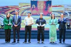 Heineken Việt Nam nhận giải thưởng "Dự án Bền vững" tại Human Act Prize 2025.