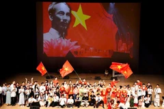Chương trình nghệ thuật đặc biệt “Tự hào một dải non sông” được tổ chức tại thành phố Higashi Osaka (Nhật Bản).