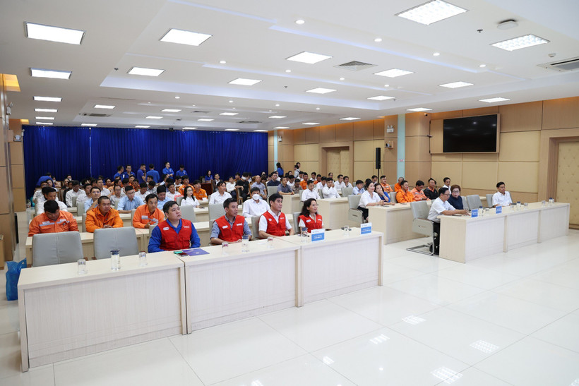 Lễ phát động Tuần lễ hồng EVN lần thứ 9 tại Đà Nẵng.