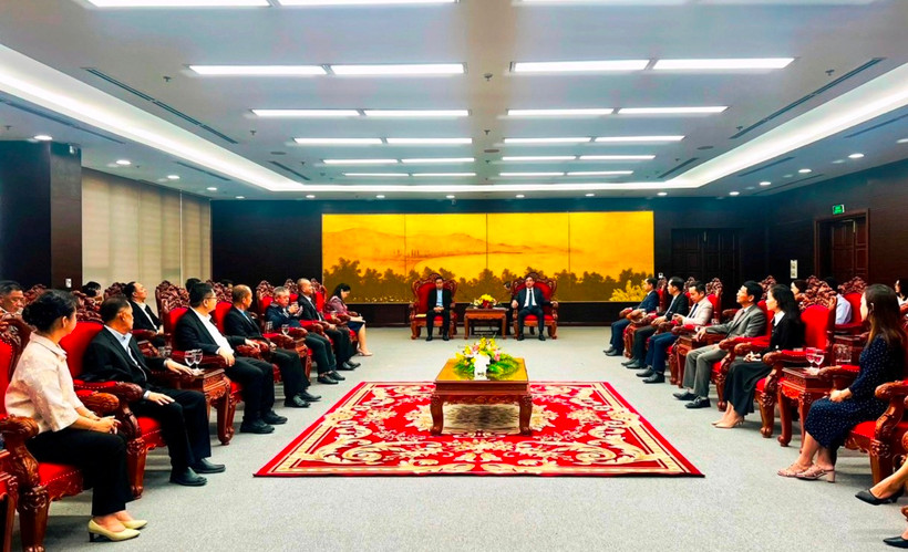Chủ tịch Ủy ban nhân dân thành phố Đà Nẵng chủ trì tiếp đoàn lãnh đạo cấp cao tỉnh Ubon Ratchathani, Thái Lan.