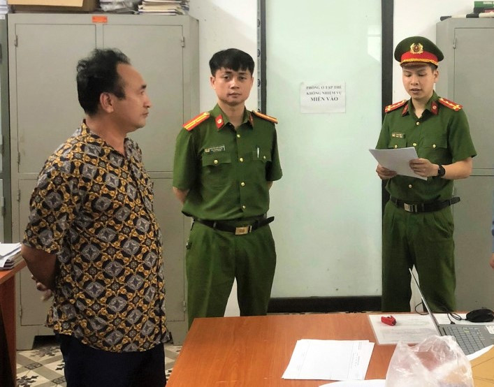 Cơ quan Cảnh sát điều tra, Công an Hà Tĩnh thông qua các quyết định khởi tố, bắt tạm giam đối với Vũ Anh Tuấn.