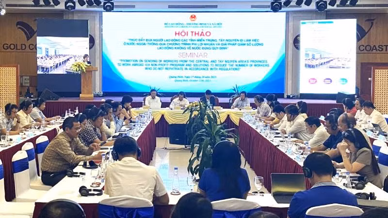 Quảng cảnh hội thảo.