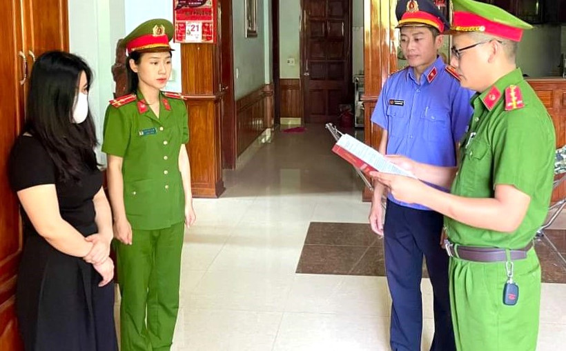 Công an khởi tố bị can đối với Trần Thị Ng. về tội trốn thuế. (Ảnh: Công an cung cấp)