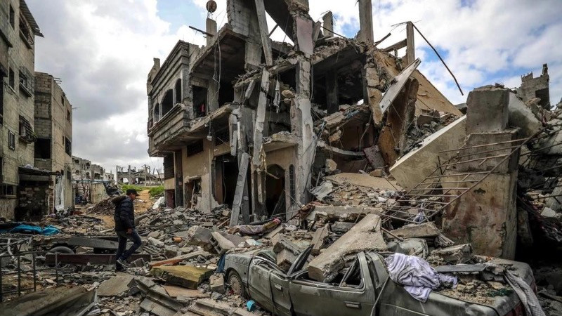 Cảnh đổ nát sau cuộc không kích của Israel xuống thị trấn Beit Lahia, phía bắc Dải Gaza, ngày 20/3/2025. (Ảnh: THX/TTXVN)