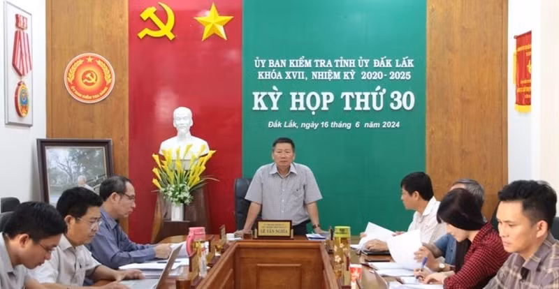Quang cảnh kỳ họp lần thứ 30 của Ủy ban Kiểm tra Tỉnh ủy Đắk Lắk. (Ảnh: Duy Tiến)