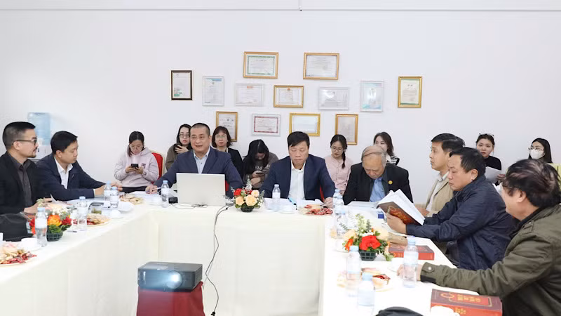 Các đại biểu tham dự hội thảo.