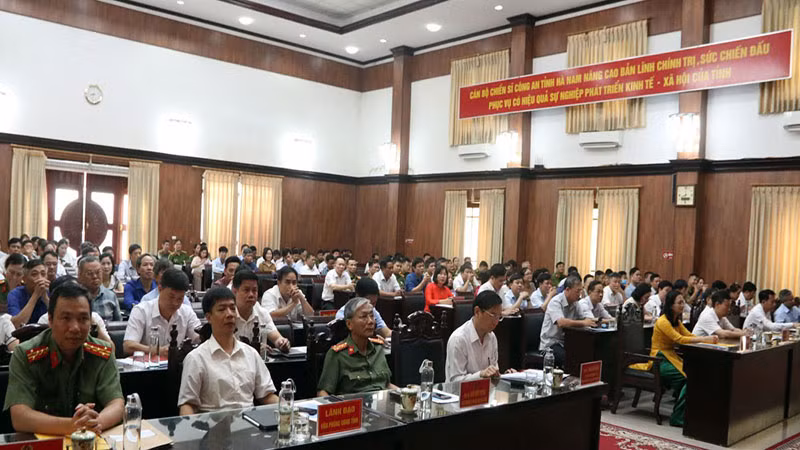 Các đại biểu dự Hội nghị.