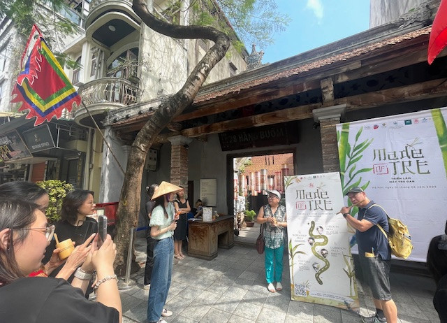 Triển lãm Made of tre tại Đền Quan Đế (Hà Nội).