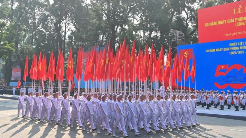 Đầu tư cho thanh niên hôm nay chính là xây dựng một Việt Nam toàn diện và vững mạnh trong tương lai.(Ảnh: BÁO NHÂN DÂN)