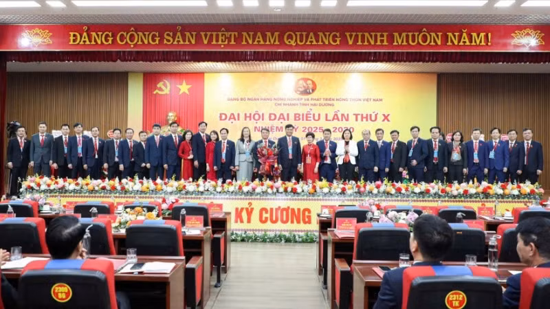 Tính đến ngày 28/3, các tổ chức đảng trong hệ thống Agribank đã tổ chức thành công 3 Đại hội điểm.