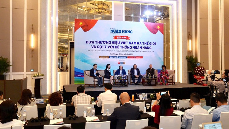 Toàn cảnh Diễn đàn.