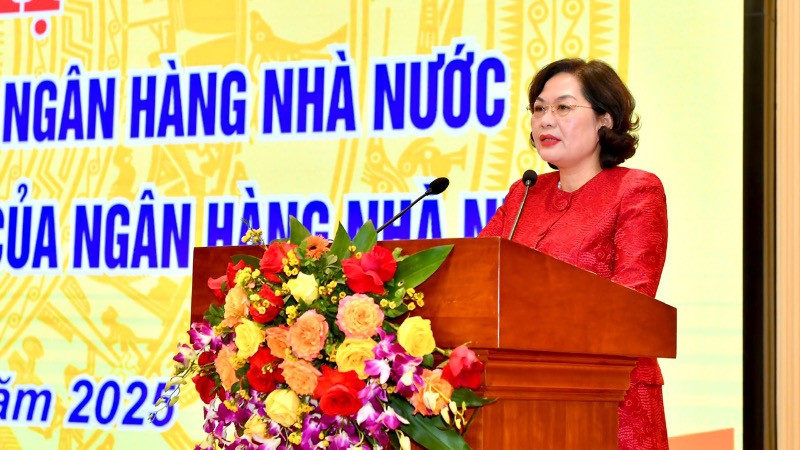 Thống đốc Ngân hàng Nhà nước Nguyễn Thị Hồng phát biểu tại Hội nghị. 