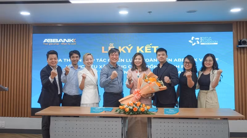 ABBANK và SVF phối hợp triển khai cung cấp những hình thức hỗ trợ, thúc đẩy các mô hình kinh doanh bền vững cho doanh nghiệp và các hộ gia đình, đặc biệt là tại các di sản làng nghề truyền thống.