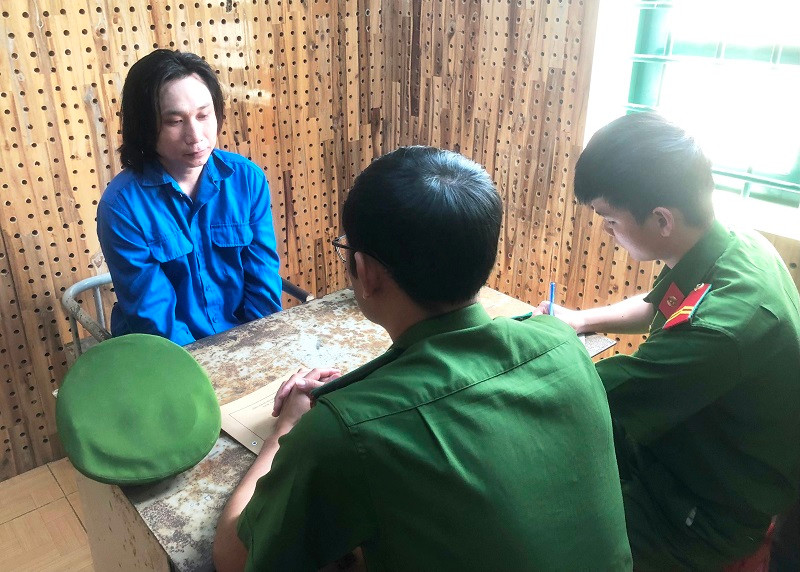 Đối tượng Hoàng Công Trường tại Cơ quan Cảnh sát điều tra Công an thành phố Gia Nghĩa, tỉnh Đắk Nông