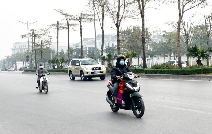Miền bắc trời rét, có sương mù rải rác.