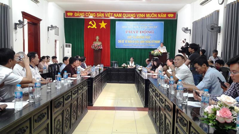 Toàn cảnh buổi phát động Cuộc thi ảnh nghệ thuật với chủ đề “Về miền Di tích, danh thắng xứ Thanh”.