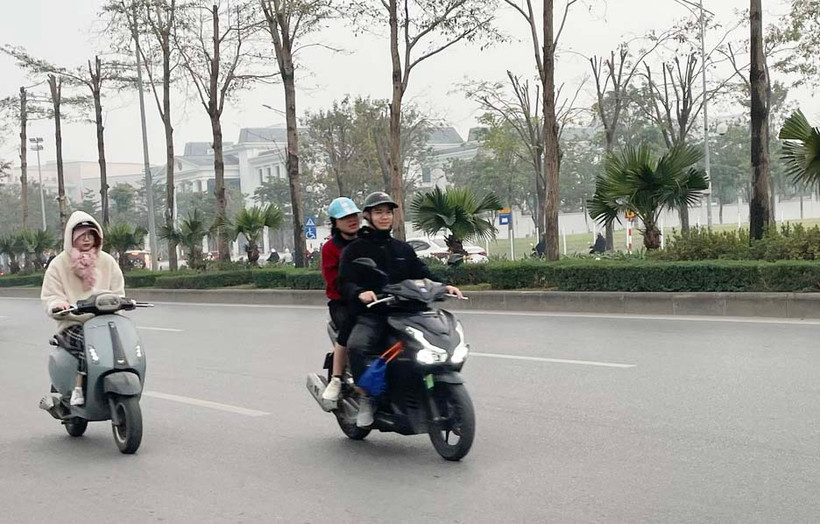 Khu vực Hà Nội có mưa, mưa rào, trời chuyển rét. Ảnh: ĐT