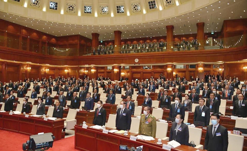 Quốc hội Lào khóa IX khai mạc Kỳ họp thứ 4. (Ảnh: Báo Pasaxon)