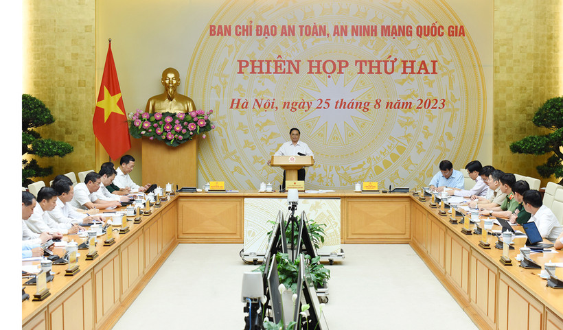 Thủ tướng Phạm Minh Chính phát biểu tại phiên họp.