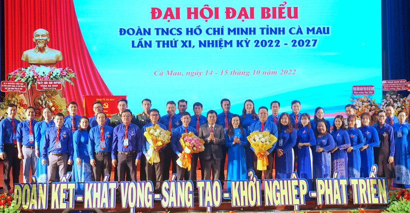 Ra mắt Ban Chấp hành Tỉnh đoàn Cà Mau khóa XI, nhiệm kỳ 2022-2027.