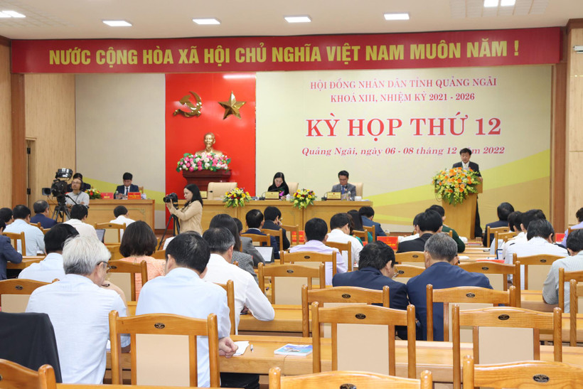Quang cảnh kỳ họp thứ 12 Hội đồng nhân dân tỉnh Quảng Ngãi khóa XIII.