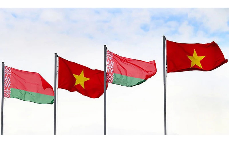 Điện mừng Ngài Aleksandr Lukashenko được bầu làm Chủ tịch Hội đồng nhân dân toàn Belarus 