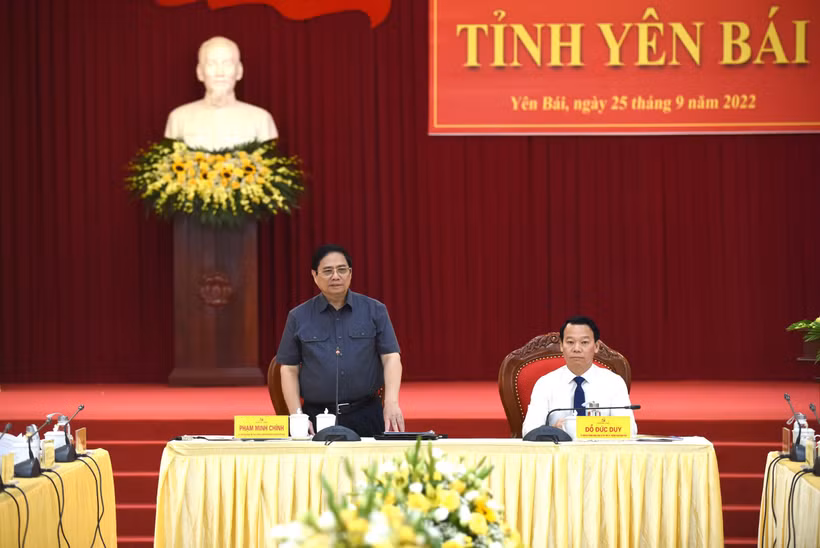 Thủ tướng Phạm Minh Chính làm việc với Ban Thường vụ Tỉnh ủy Yên Bái.