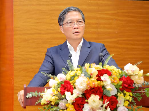 Đồng chí Trần Tuấn Anh phát biểu tại buổi làm việc.