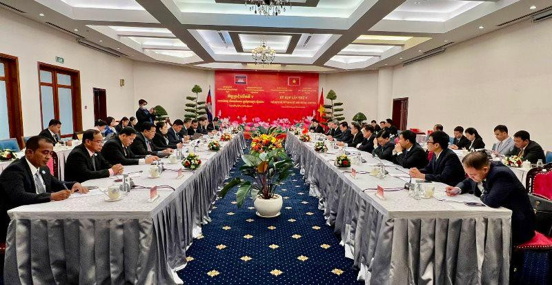 Quang cảnh kỳ họp thứ V.