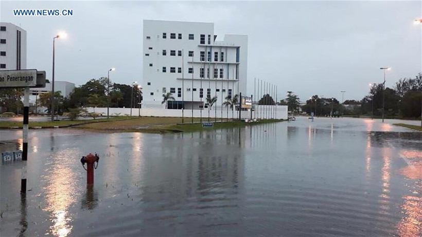 Đường phố ở Bandar Seri Begawan, thủ đô Brunei ngập nước.