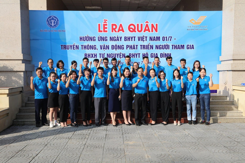 BHXH Vĩnh Phúc ra quân tuyên truyền về lợi ích tham gia BHXH.