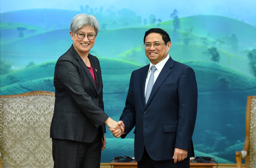 Thủ tướng Phạm Minh Chính đón Bộ trưởng Ngoại giao Australia Penny Wong.