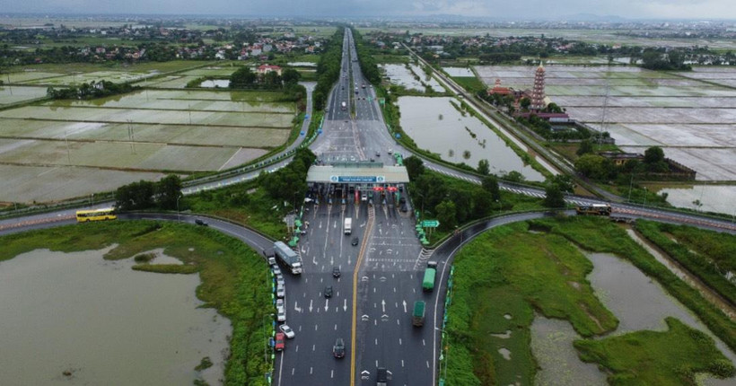 VETC gia hạn miễn phí dán thẻ ETC đến ngày 5/8