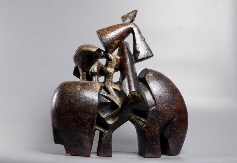 Tác phẩm Vườn trong phố (sành+ men).