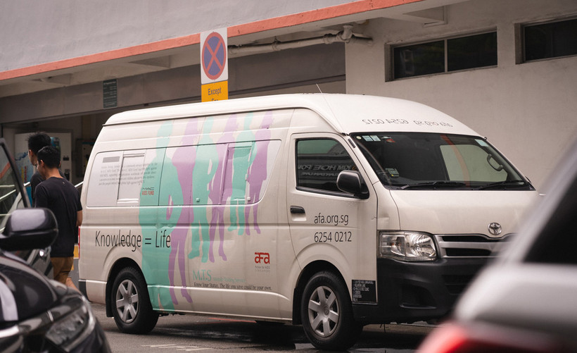 Một xe dịch vụ xét nghiệm lưu động đỗ tại cơ sở của AfA. Nguồn: AfA/Ricemedia.