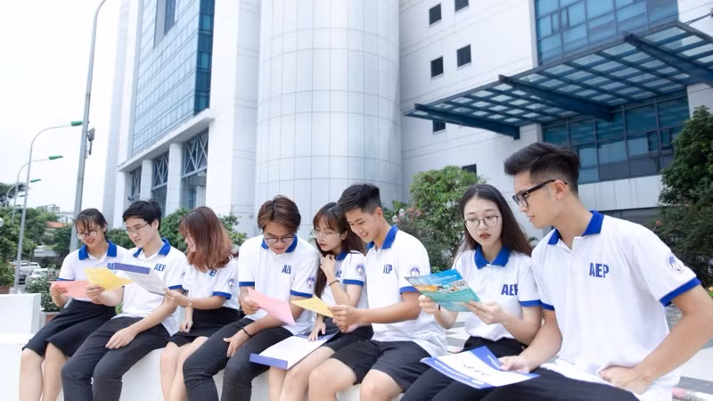 Trường đại học Kinh tế Quốc dân không ngừng bảo đảm và nâng cao chất lượng giáo dục. 