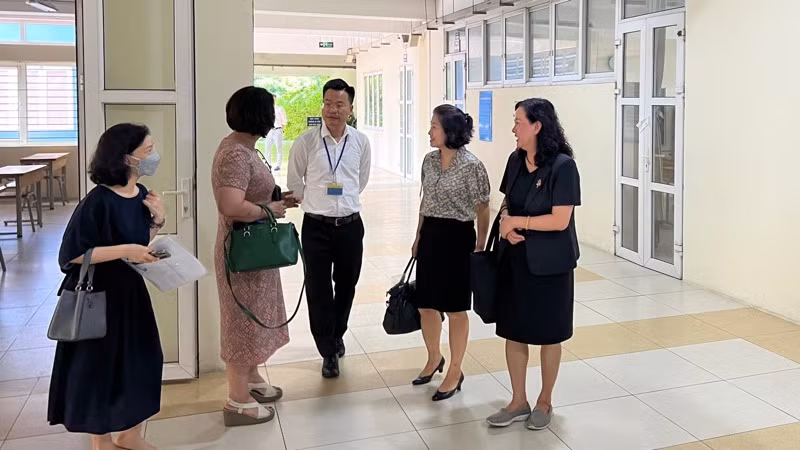 Các điểm thi tại quận Ba Đình đã bố trí sẵn sàng điều kiện cơ sở vật chất.