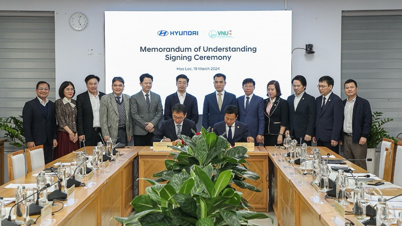 Toàn cảnh lễ ký kết. 