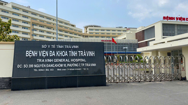 Bệnh nhân N.V.Q. nhảy từ tầng 7 của Bệnh viện đa khoa tỉnh Trà Vinh xuống đất, dẫn đến tử vong.