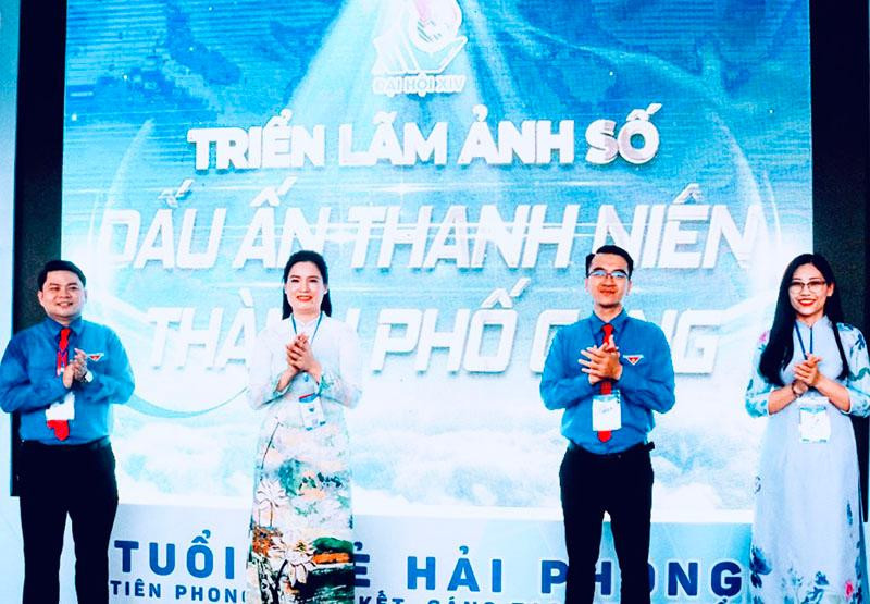 Khai mạc triển lãm ảnh số “Dấu ấn thanh niên thành phố Cảng”.
