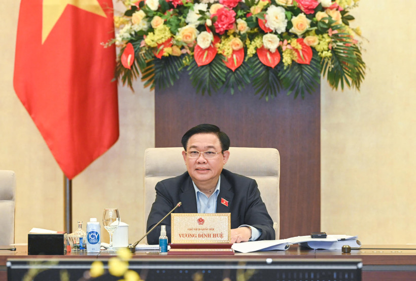 Chủ tịch Quốc hội Vương Đình Huệ phát biểu ý kiến về một số nội dung thảo luận tại phiên họp. (Ảnh: Duy Linh)